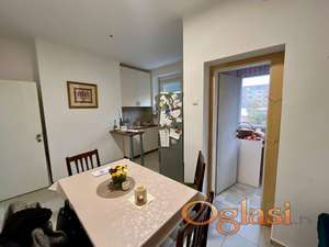 Beogradski kej - komforan dvoiposoban stan od 63m2 + 22m2 podruma, vrhunska lokacija!